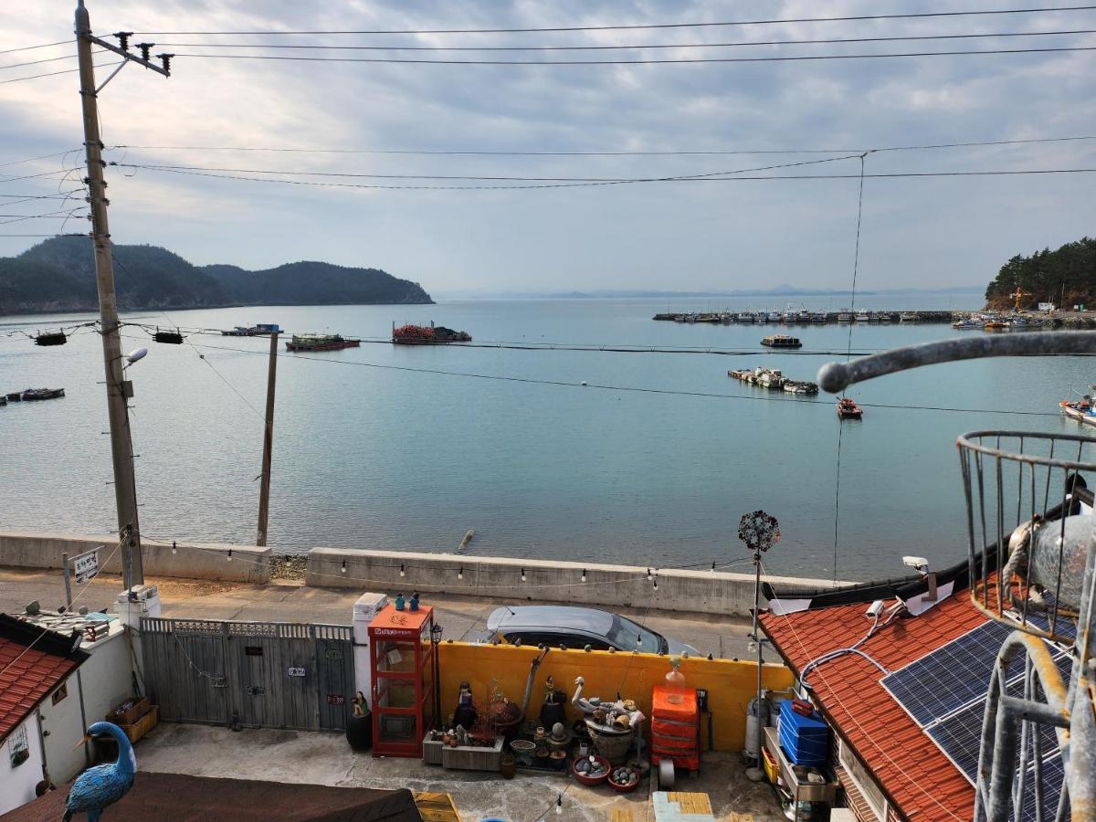 Uwha Minbak Villa Yeosu Exterior foto